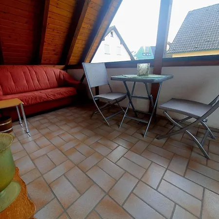 Schoene Dachwohnung