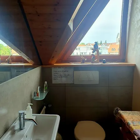 Schoene Dachwohnung